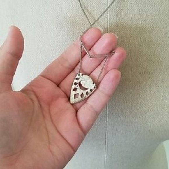 Antiqued Turquoise Arrowhead Style Necklace - Picture 3 of 6